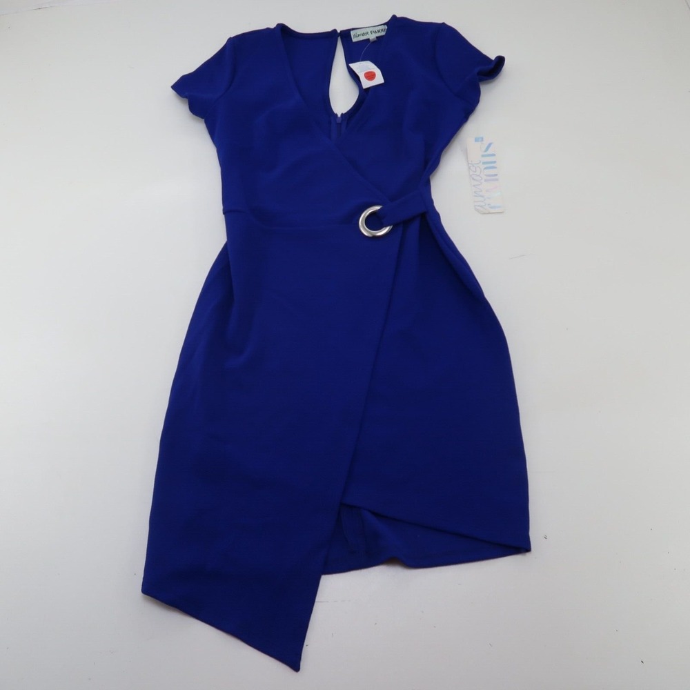Almost Famous Women's M Sheath Dress Blue Low V Front Party‎ Short Sleeve new